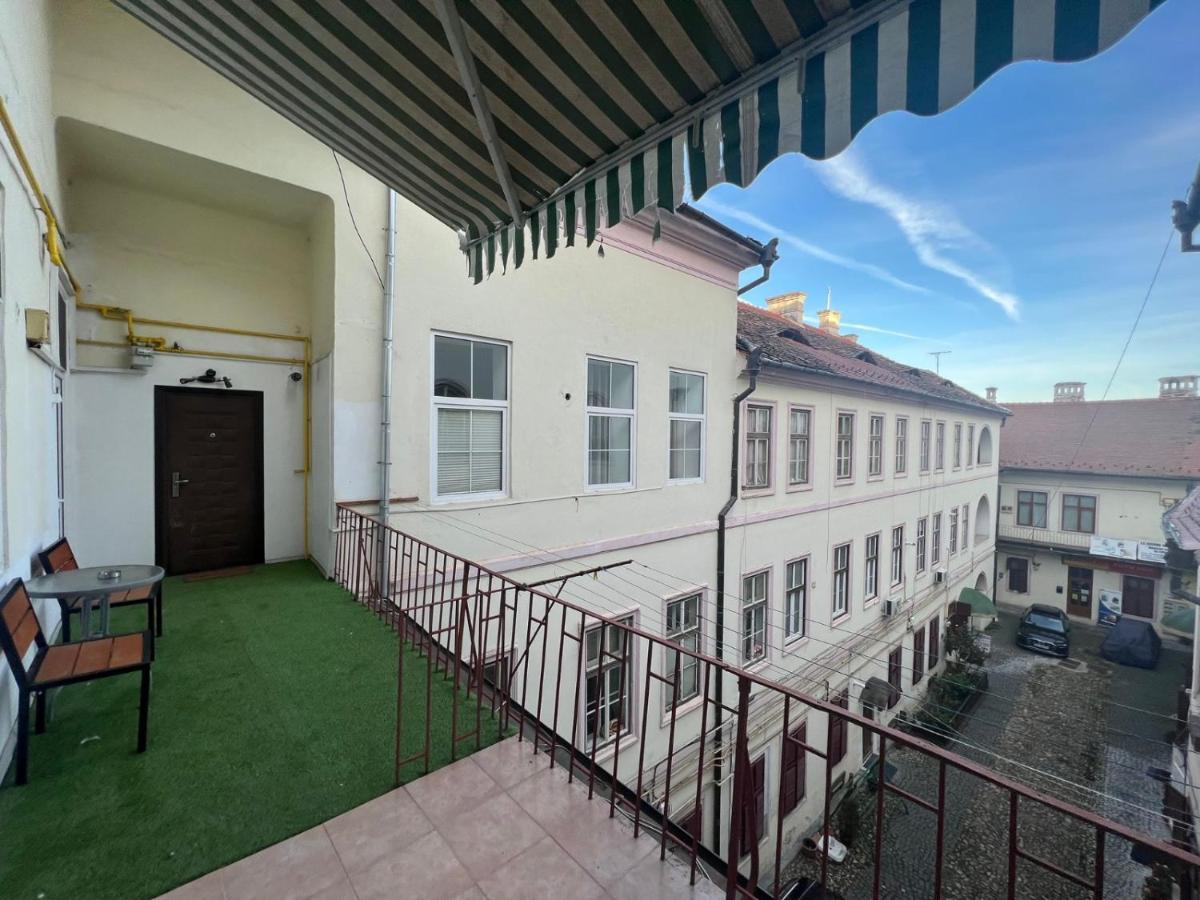 Apartament Apartament Teodora Sybin Zewnętrze zdjęcie