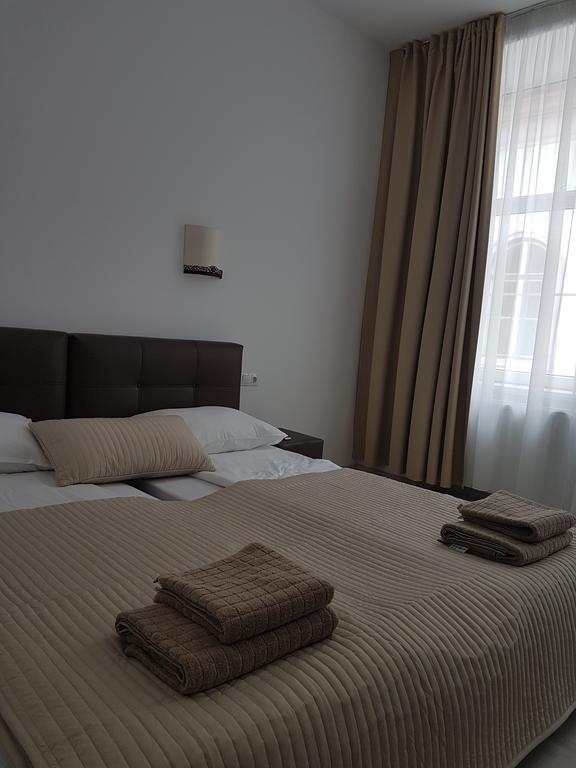 Apartament Apartament Teodora Sybin Zewnętrze zdjęcie